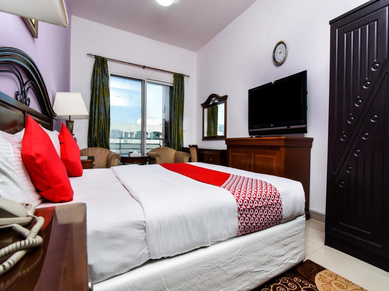 Oyo 138 Empire Hotel Apartments Дубай Екстериор снимка