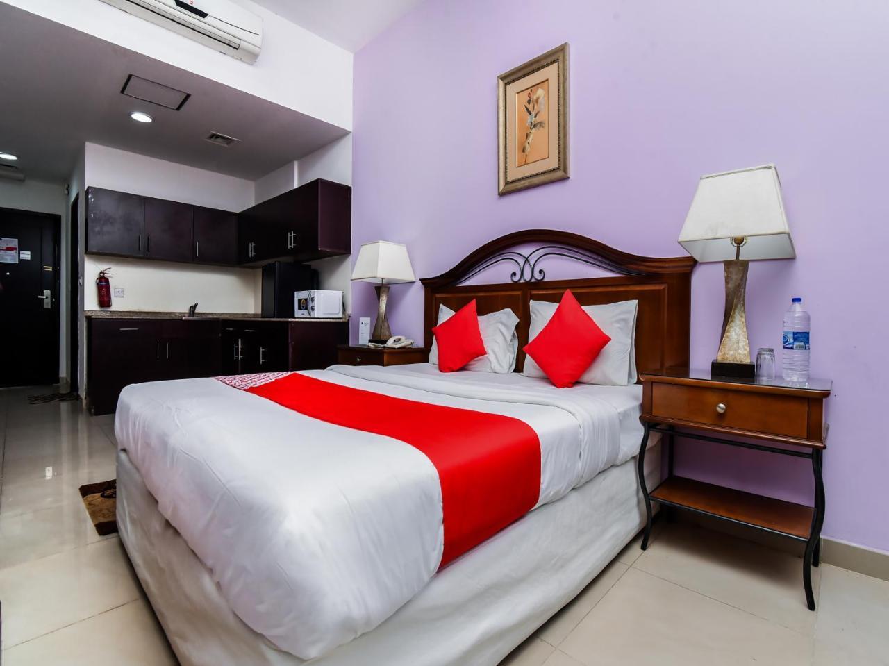 Oyo 138 Empire Hotel Apartments Дубай Екстериор снимка